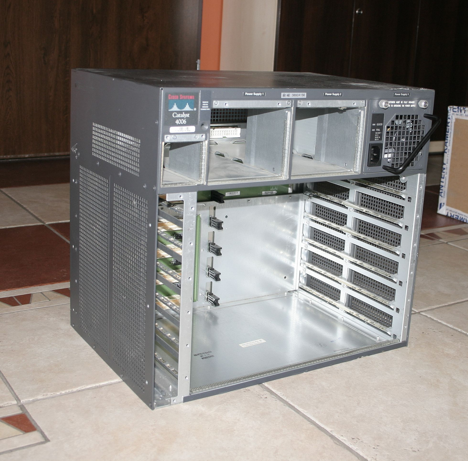 WSC4006 Switch Cisco Catalyst 4000 6 slotów Network devices