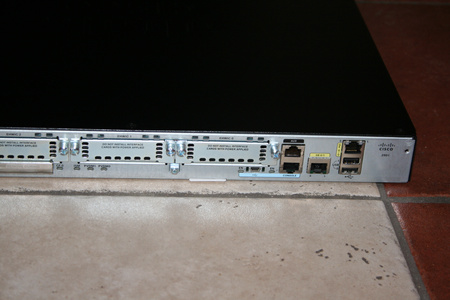 CISCO2901-SEC/K9 - 2x 1G RJ45, 4 EHWIC, 2 DSP, 256MB CF, 512MB DRAM, Security license, VPN, Cisco ISR G2 Router