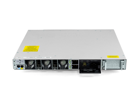 C9300-24P-A - 24x 1GE RJ45, PoE+ 445W/720W 802.3at, Opcjonalny moduł uplink 10G/25G/40G, Network Advantage, Cisco Catalyst 9300 Switch