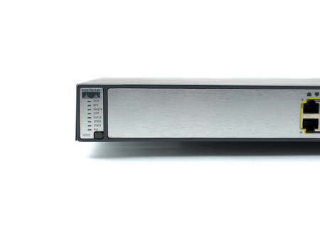 WS-C3750G-24PS-S - 24x 1GE RJ45, PoE 370W 802.3af, uplink 4x 1G SFP, ПО IP Base, Cisco Catalyst 3750G Комутатор