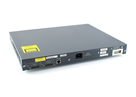 WS-C3750-48PS-E - 48x FE 10/100 RJ45, PoE 370W 802.3af, uplink 4x 1G SFP, opr. IP Services, Stack, Warstwa L3, Cisco Catalyst 3750 Switch