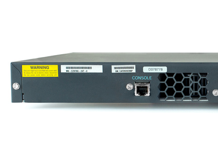 WS-C2970G-24T-E - 24x 1G RJ45, Cisco WS-C2970G Комутатор