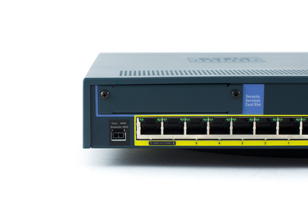 ASA5505-SEC-BUN-K9 - 8x RJ45 FE, Przepustowość 75 Mbps, 25x IPsec VPN, 20x VLAN, opr. SEC Plus, Cisco ASA 5505 Firewall