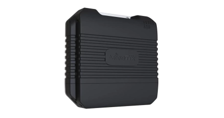 LTAP-2HND&FG621-EA&LR8 - 1x 1GE RJ45, PoE, WiFi 4 802.11b/g/n, LTE kat. 6, opr. RouterOS v7, MikroTik Router