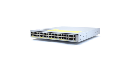 WS-C4948E-F-E - 48x 10/100/1000, 4x SFP+ 10G, 1x AC PS, back-to-front, IOS Enterprise Services, Cisco Catalyst 4948E Комутатор