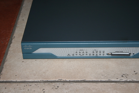 Router Cisco ADSL/POTS Router with Firewall/IDS and IPSEC 3DES, 1xFE WAN + 8xFE SWITCH