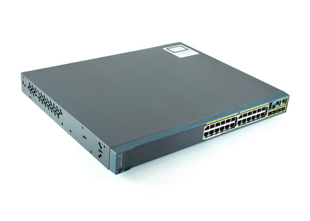 WS-C2960S-24PS-L - 24x 1GE RJ45, uplink 4x 1G SFP, IOS LAN Base, PoE+ 370W 802.3at, Layer L2, Cisco Catalyst 2960-S Switch