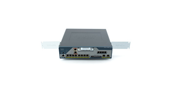 C1861-SRST-B/K9 - 8 użytkowników SRST lub CME, 4x FXS, 2x BRI, 8x 10/100 FE RJ45 PoE, SP Services, 1x wolny slot HWIC, Cisco Router