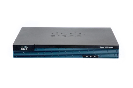 C1921-VA/K9 - 2x GE, 1x VDSL2/ADSL2+, Licencja IP Base + karta EHWIC-VA-DSL-A, Cisco ISR G2 Router