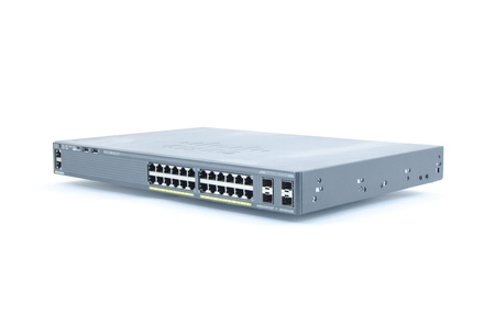 WS-C2960X-24TS-L - 24x 1GE RJ45, uplink 4x 1G SFP, LAN Base, L2, Cisco Catalyst 2960-X Switch