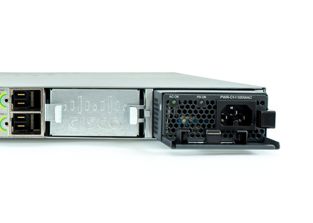WS-C3850-48F-L - 48x 1GE RJ45, PoE+ 800/1900W 802.3at, ПО LAN Base, Cisco Catalyst 3850 Комутатор
