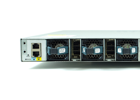 WS-C3850-12S-S - 12x 1G SFP, IP Base, L3, MACsec AES-128, Stack, Cisco Catalyst 3850 Switch