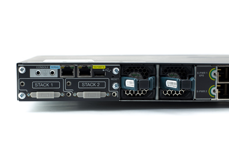 WS-C3750X-24T-E - 24x 1GE RJ45, IP Services, L3, Stack, PIM, Cisco Catalyst 3750-X Switch