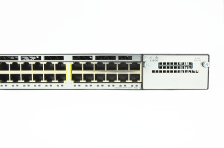 WS-C3750X-24P-S - 24x 1GE RJ45, PoE+ 435W 802.3at, opcja uplink 2x 10G SFP+, IP Base, L3, stack, Cisco Catalyst 3750-X Switch