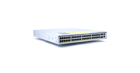 WS-C4948E-F-E - 48x 10/100/1000, 4x SFP+ 10G, 1x AC PS, back-to-front, IOS Enterprise Services, Cisco Catalyst 4948E Switch