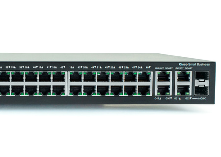 SRW2048-K9-EU - 48x 1GE RJ45, uplink 2x1GE RJ45, 2x 1GE combo mini-GBIC, VLAN, 802.1x- uwierzytelnianie RADIUS, L3 - Cisco SG300-52 SMB Switch
