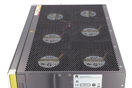 MA5800-X15 - Obudowa MA5800 - 2x slot płyty kontrolnej 15x slot karty dostępu 2x slot zasilania 1x slot uniwersalny 6x Fan - H90Z3BPIB02 Huawei Chassis