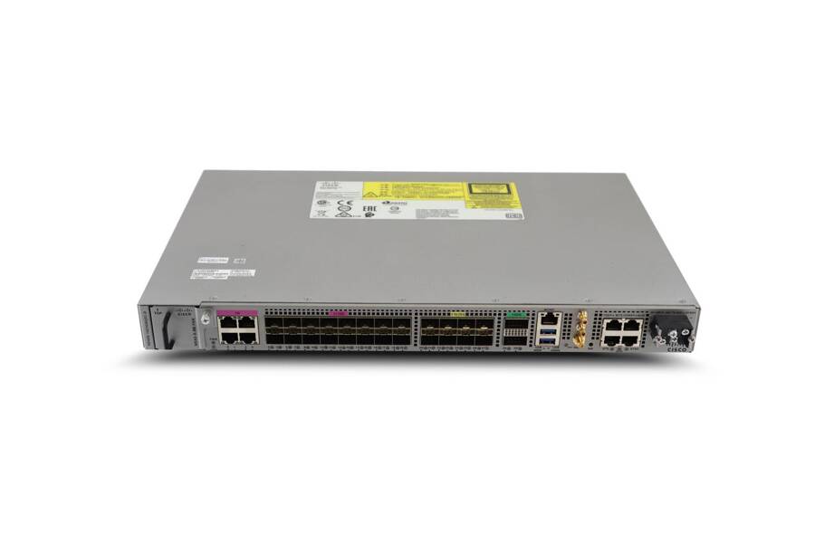 N540X-16Z4G8Q2C-D - 4x 1GE RJ45, 16x 1G/10G SFP+, 8x 1G/10G/25G SFP28, 2x 40G/100G QSFP28, Zasilacz DC, 300Gbps, Cisco NCS 540 Router