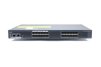 DS-C9124-K9 - 24x 4 Гб/с FC, 8 portów aktywnych, MDS 9124  Cisco Fibre Channel Комутатор